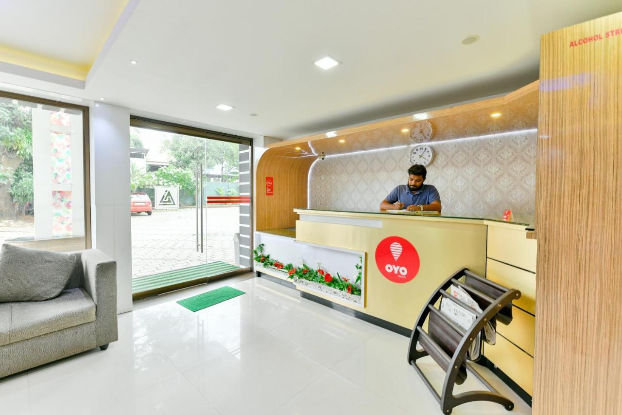 Oyo 1889 Hotel Aj Park Alappuzha Exterior photo